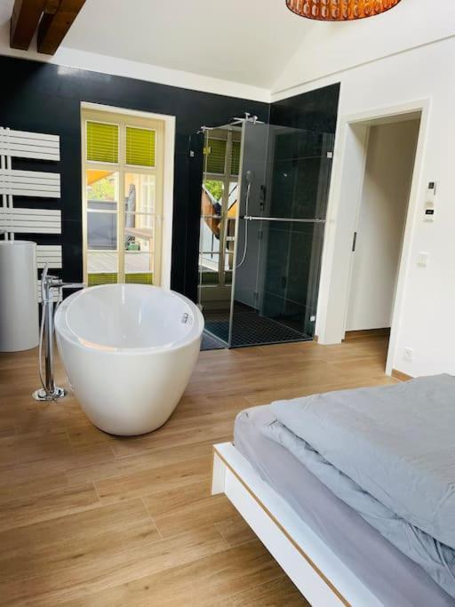 Traumvilla Im Herzen Hainichens Ngoại thất bức ảnh